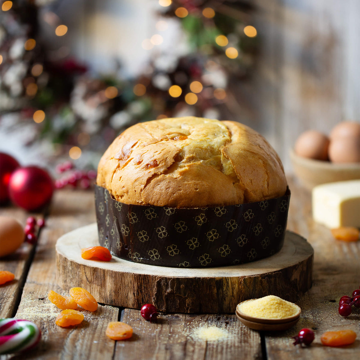 Apricot and Corn Flour Panettone